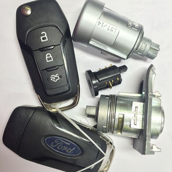 Set of locks and keys for Ford Mondeo V since 2014