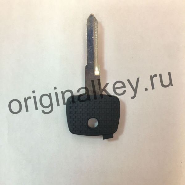 Mercedes key blank with space for a chip. YM 15.
