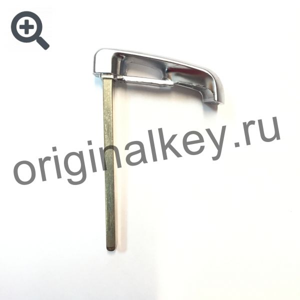 Metallic smart key insert for BMW